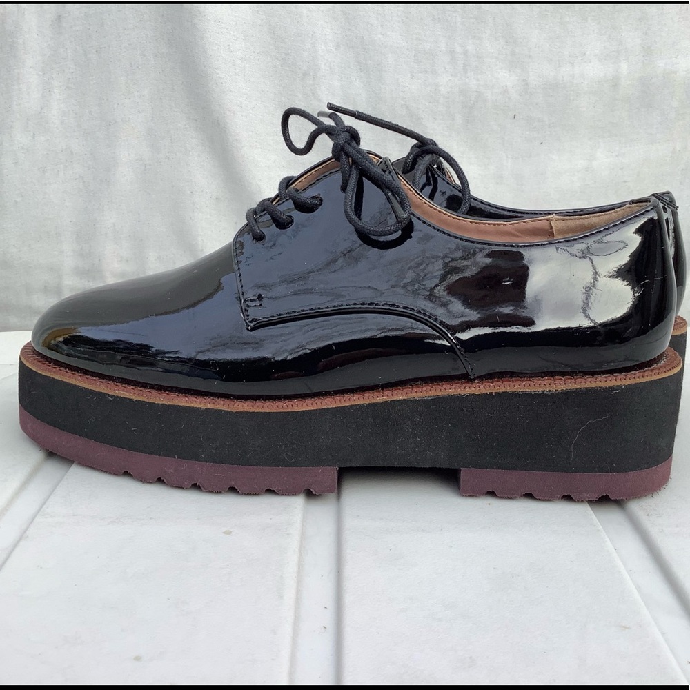 Kenzie Platform shoes ladies size 6